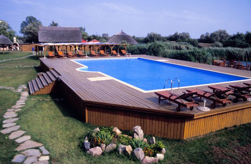 Products For Above Ground Pool Installations in use